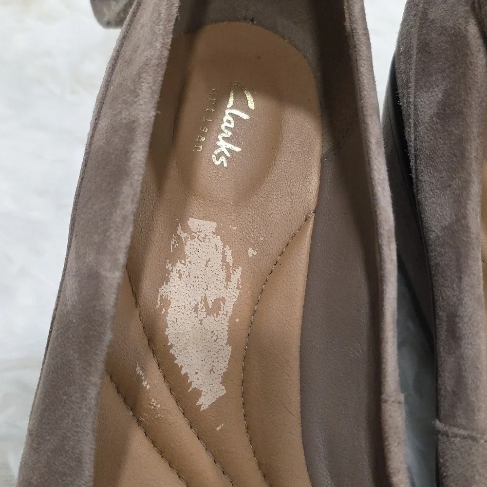Clarks Wynnmere Fox Ankle Wedge Pump. Size 7